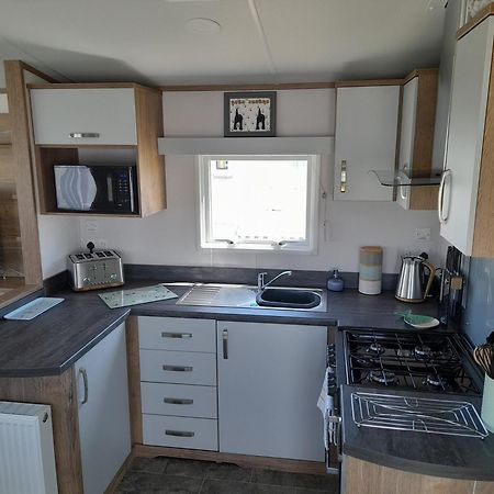 Visma Caravan Llanddwywe エクステリア 写真