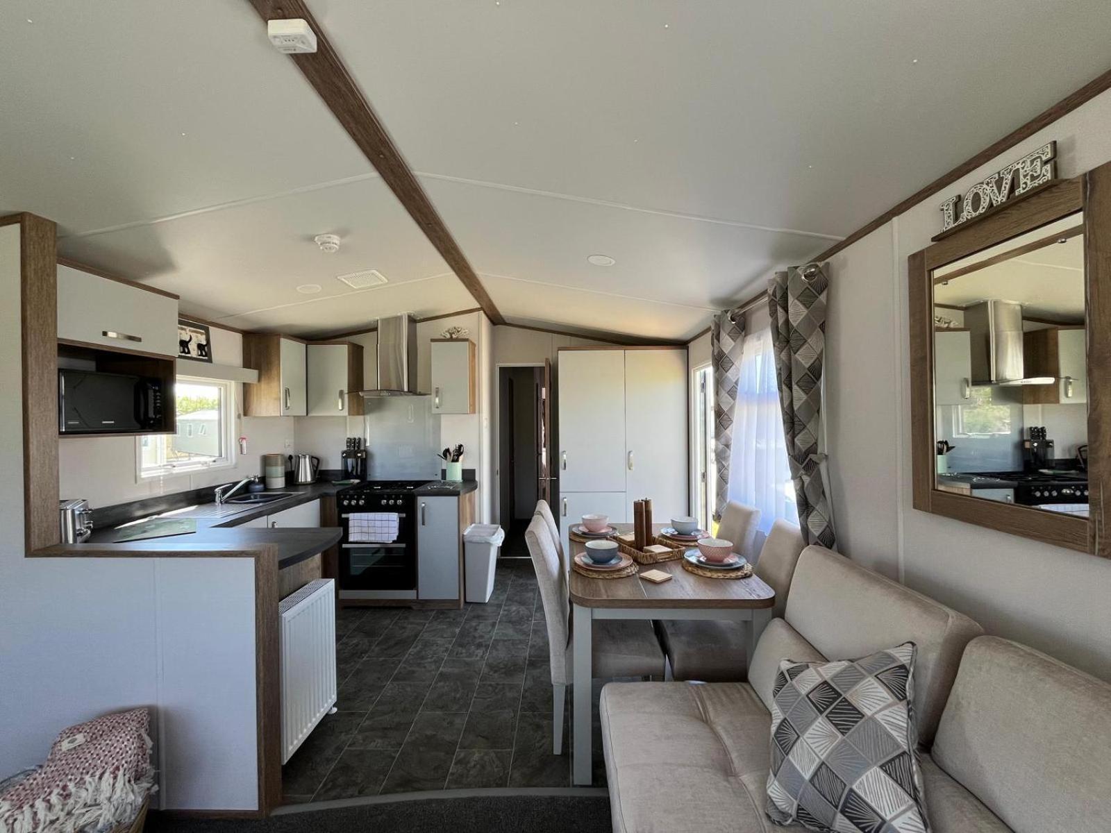 Visma Caravan Llanddwywe エクステリア 写真